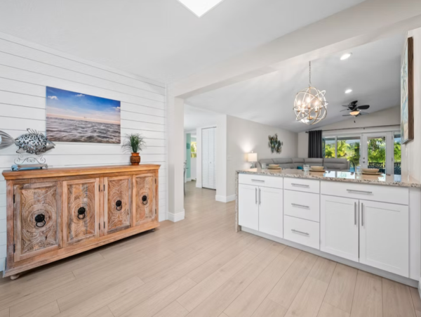 Beachside Retreat 4-Bedroom Home Rental - Your Perfect Island Getaway
